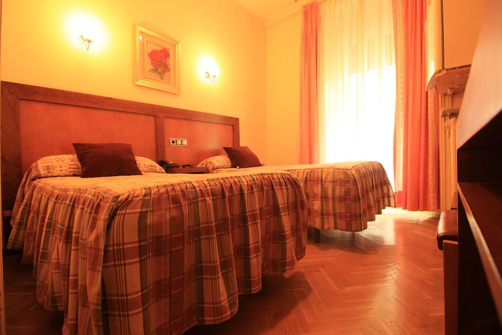 Hostal Greco Gran Via Madrid Eksteriør billede