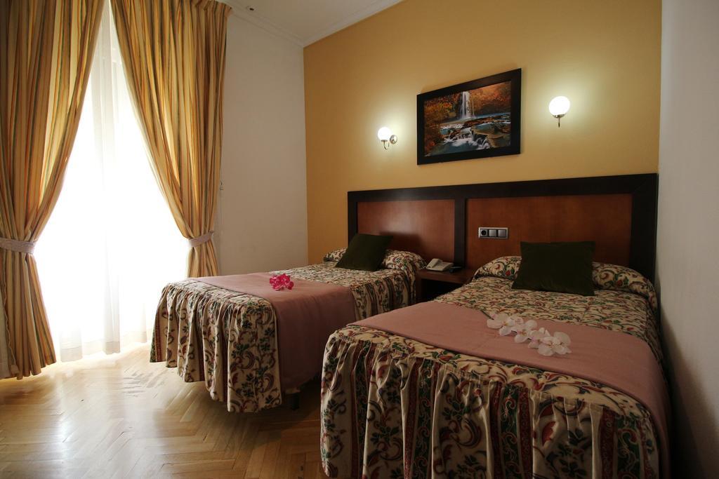 Hostal Greco Gran Via Madrid Eksteriør billede