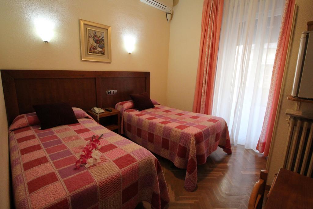 Hostal Greco Gran Via Madrid Eksteriør billede