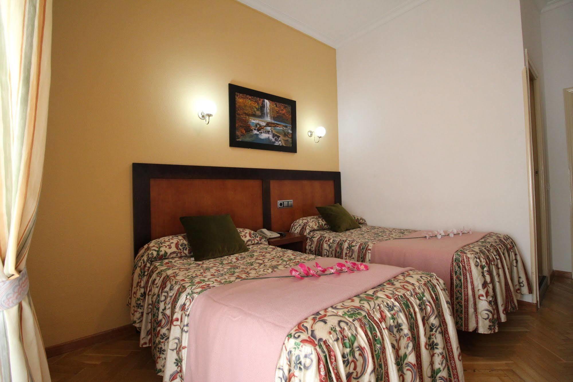 Hostal Greco Gran Via Madrid Eksteriør billede