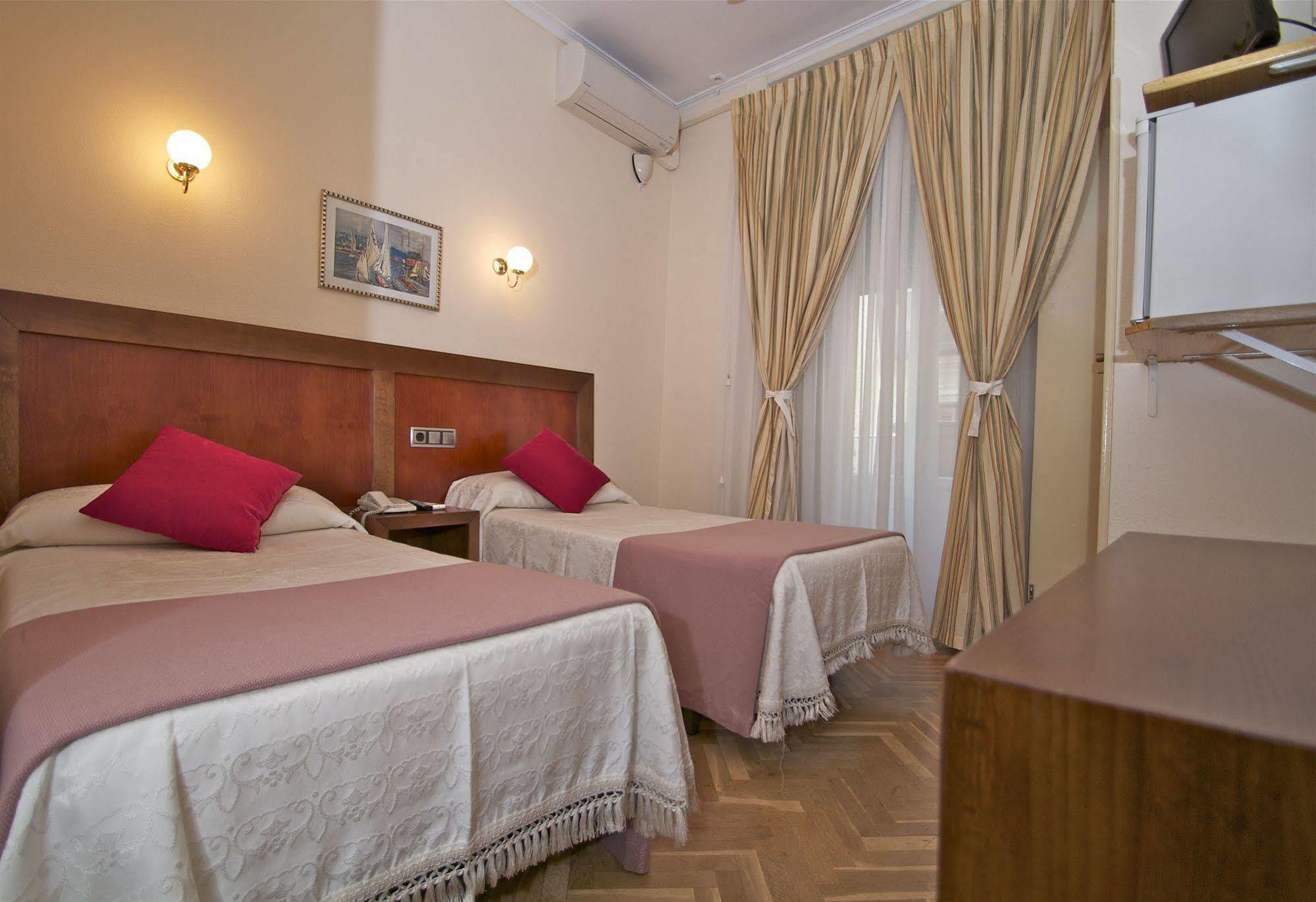 Hostal Greco Gran Via Madrid Eksteriør billede